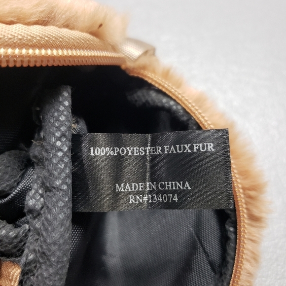 3/$15 bundle lot of 2 key chain faux fur round bag and 3 slot card holder - Picture 8 of 11